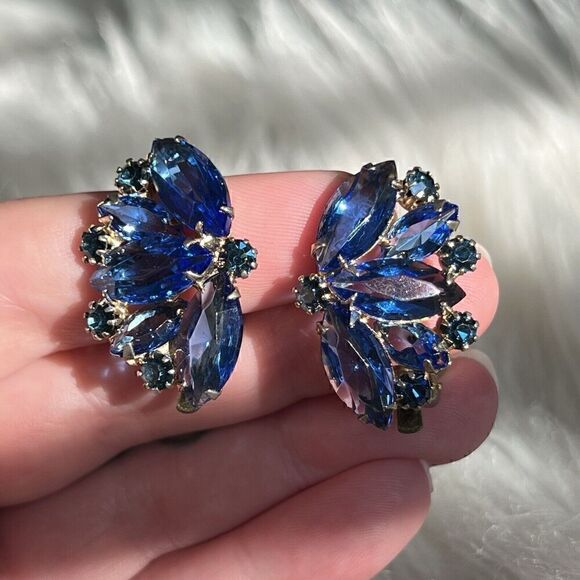 Vintage Weiss Butterfly Wing Clip on Earrings Blue Marquise Cut Elegant Unique - Picture 1 of 13